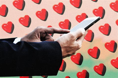 After a lot of trail and error, here's my unfiltered take on the best dating apps for women over 40, from Bumble to Hinge to eHarmony.